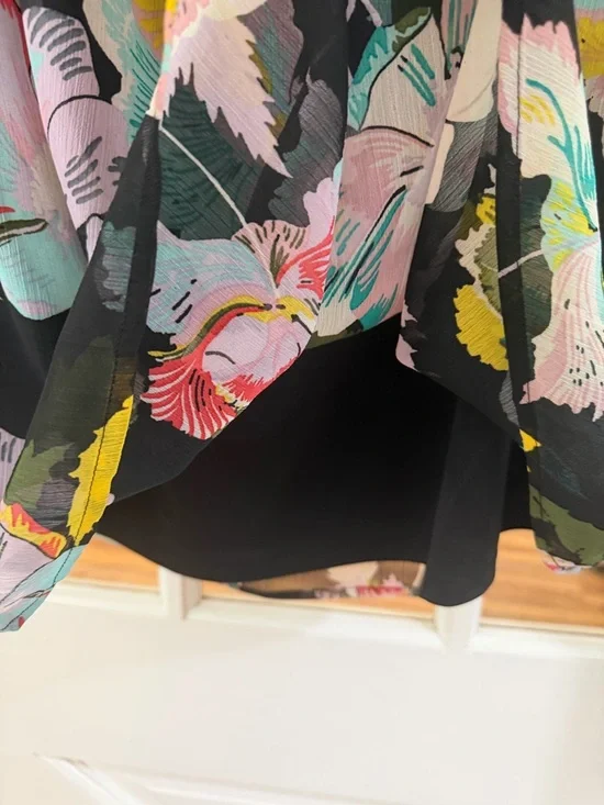 Love, fire. Off the shoulder dress, size large - Picture 3 of 7